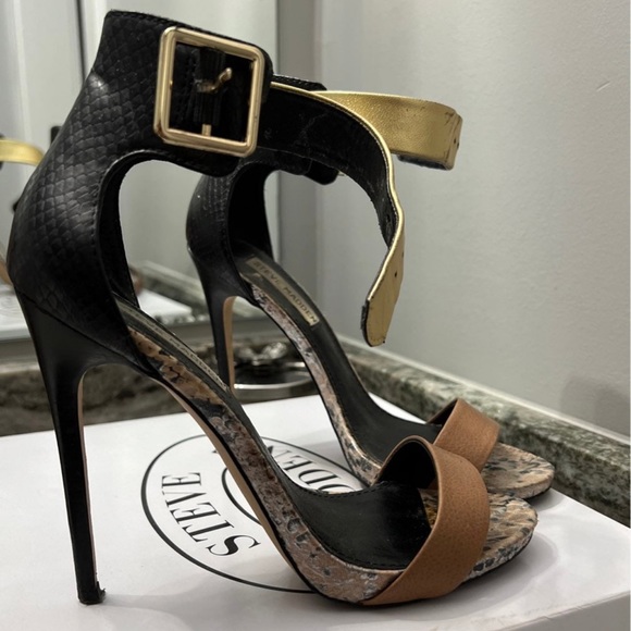 Steve Madden nude, gold and black heels. Size 6. Worn. - Picture 2 of 4